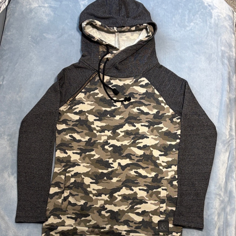 AMPERSAND AVE Camouflage and Charcoal Hoodie